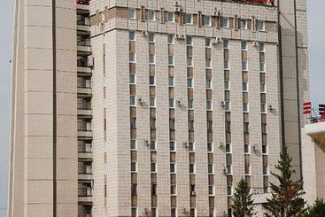 Hotel Oktyabrskaya 18