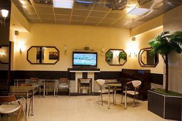 Hotel Oktyabrskaya 8