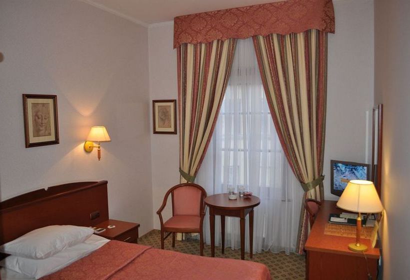 Hotel Assambleya Nikiskaya 19