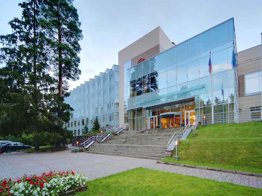 Repino Cronwell Park Hotel 4