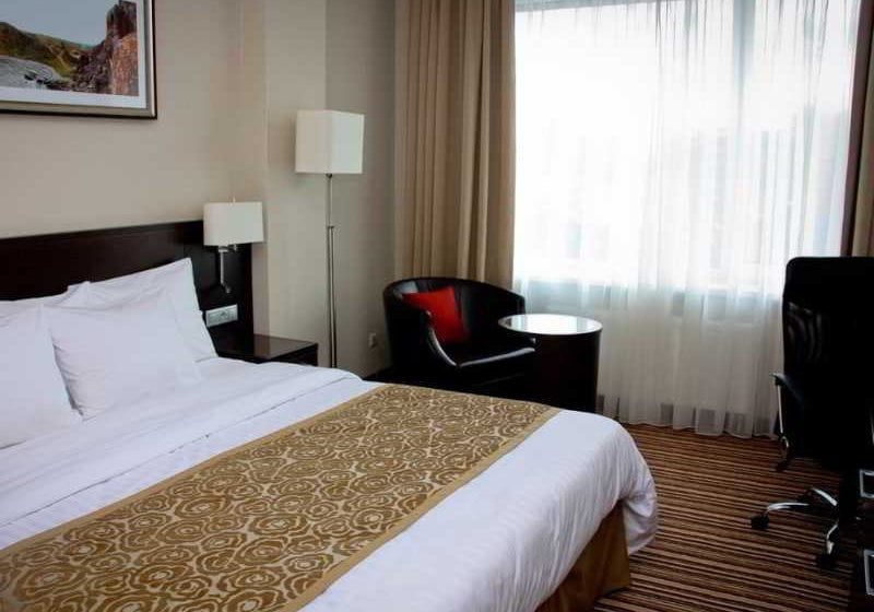 Hotel Courtyard Irkutsk City Center 8