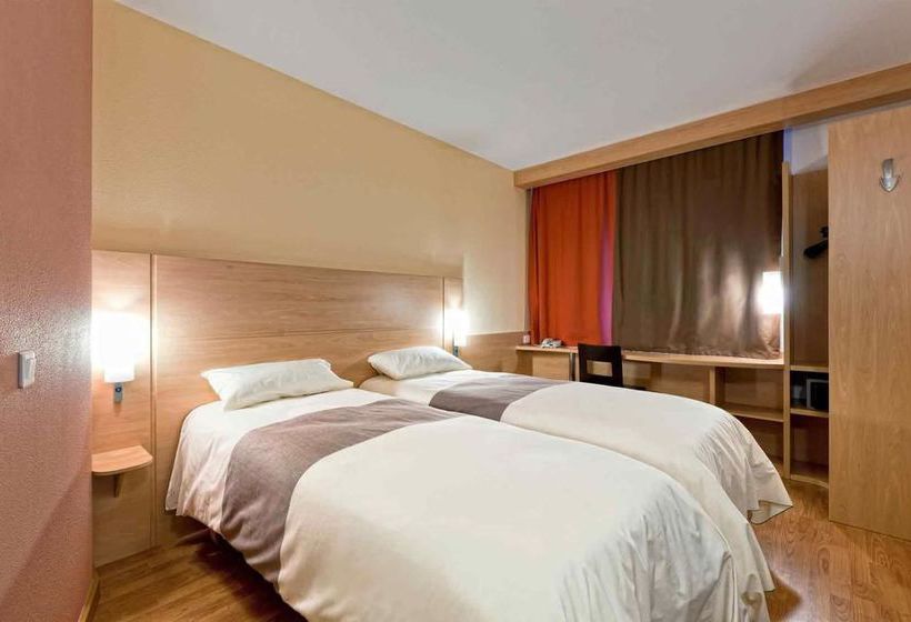 Hotel Ibis Yaroslavl Center 11