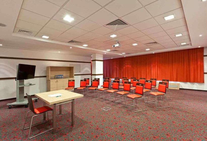 Hotel Ibis Yaroslavl Center 14