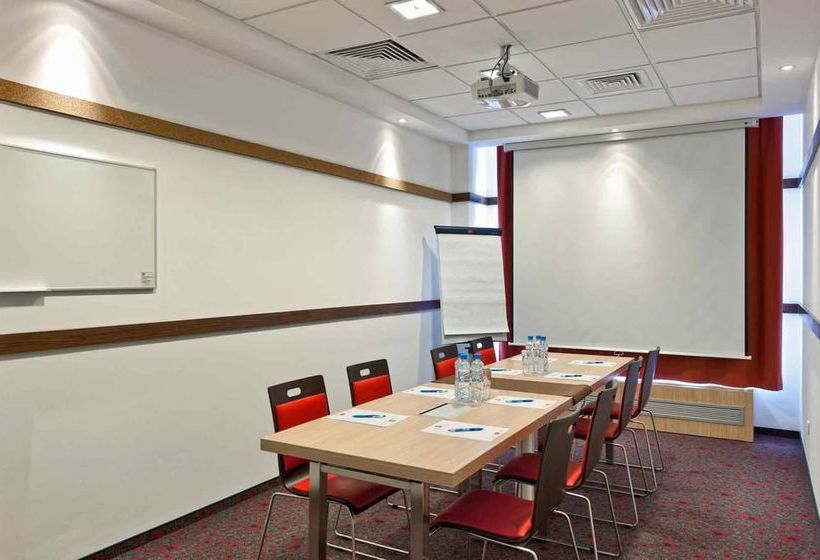 Hotel Ibis Yaroslavl Center 15