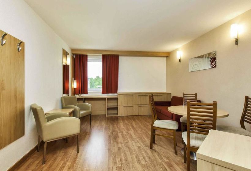 Hotel Ibis Yaroslavl Center 18