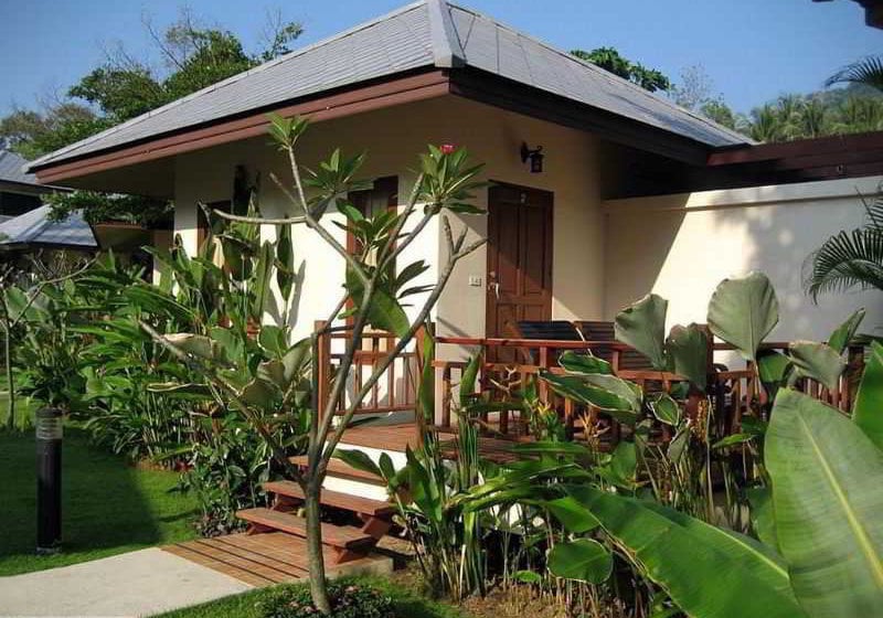 Hotel Promtsuk Buri 16