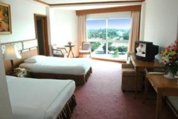 Hotel The Viangtak Riverside 3