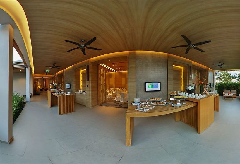 Hotel Holiday Inn Resort Phuket Mai Khao Beach 2