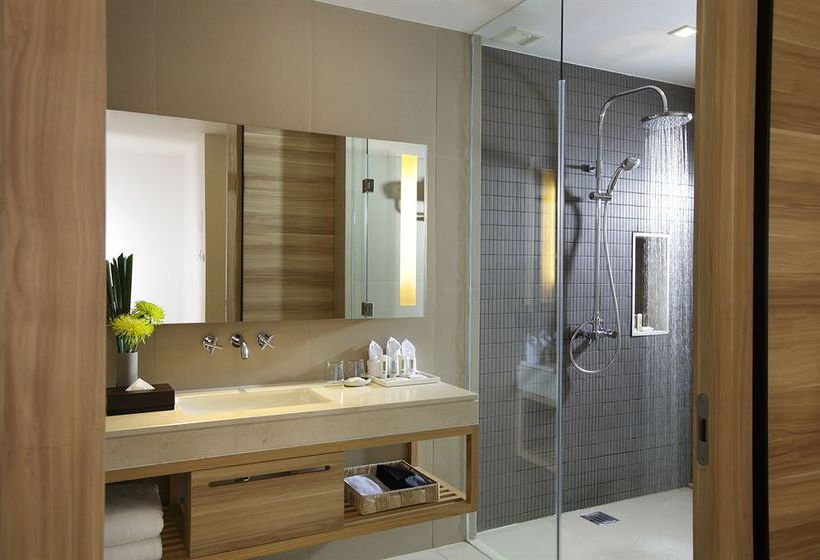 Hotel Holiday Inn Resort Phuket Mai Khao Beach 4