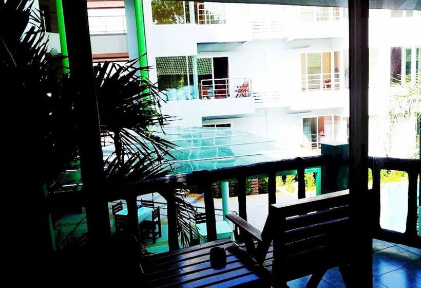 Hotel Ao Nang Village 20