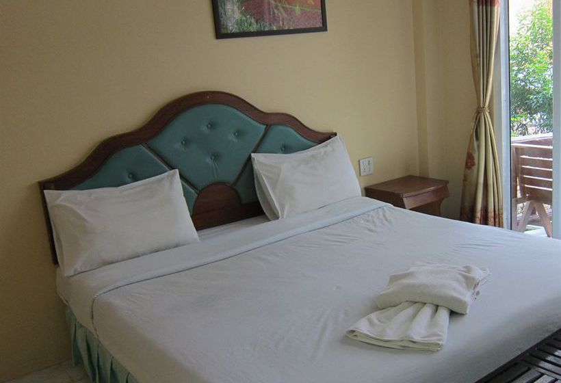 Hotel Ao Nang Village 8