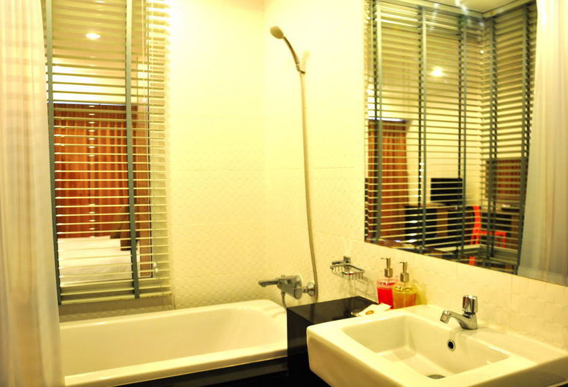 Karon Hill Hotel & Residence 2