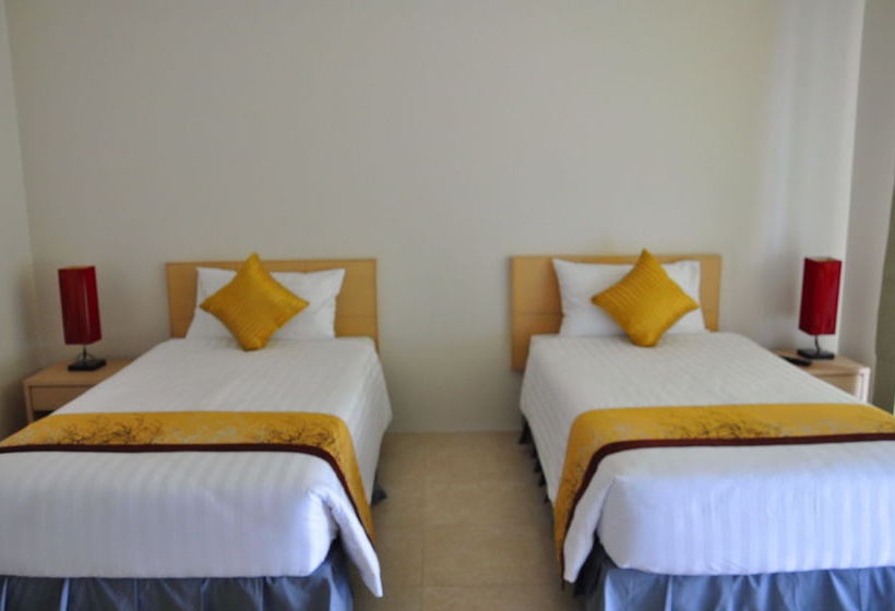 Karon Hill Hotel & Residence 3