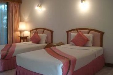 Hotel Golden Sand Inn 1