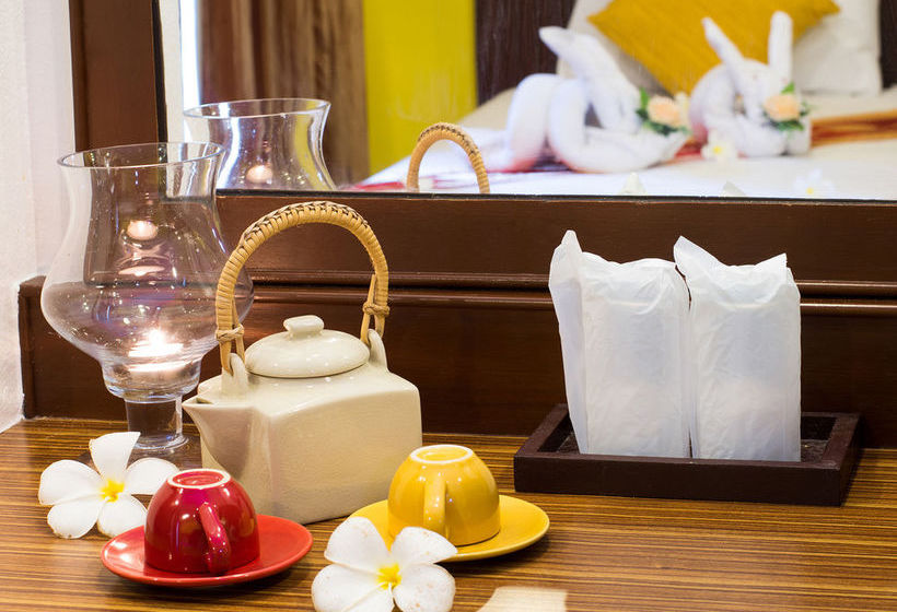 Hotel Issara Resort 11