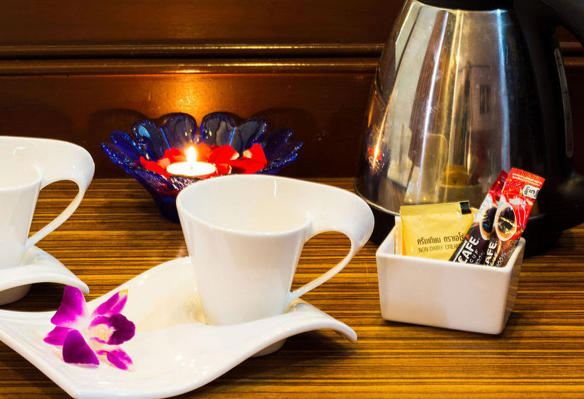 Hotel Issara Resort 17