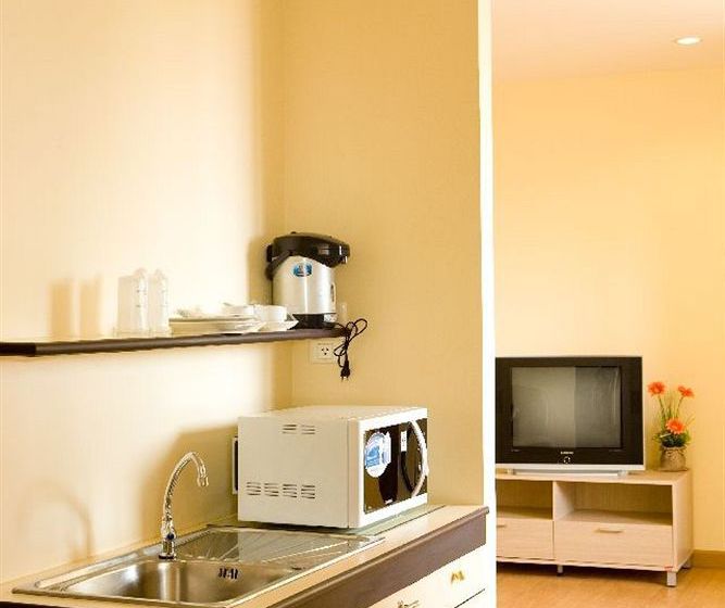 Phuket Center Apartment 13