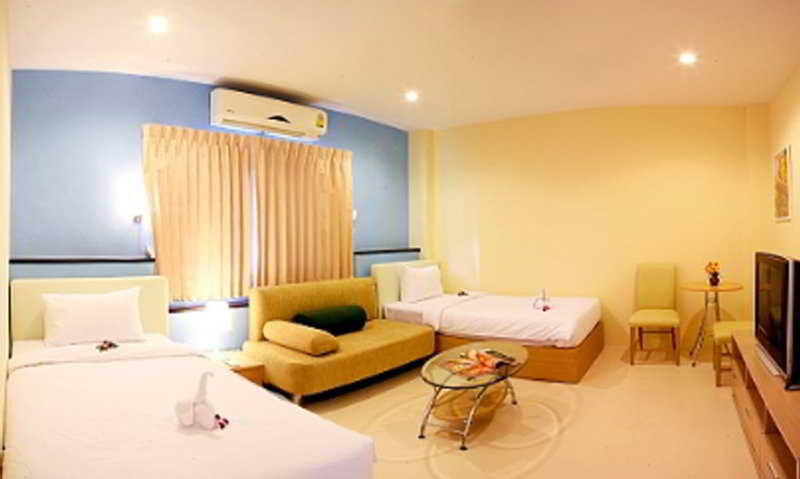 Phuket Center Apartment 7