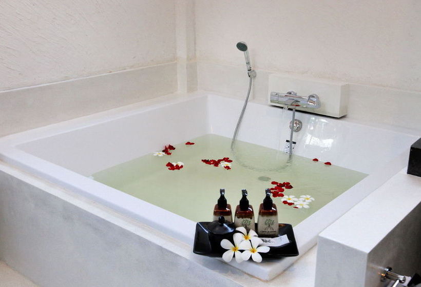 Hotel L'Esprit De Naiyang 4