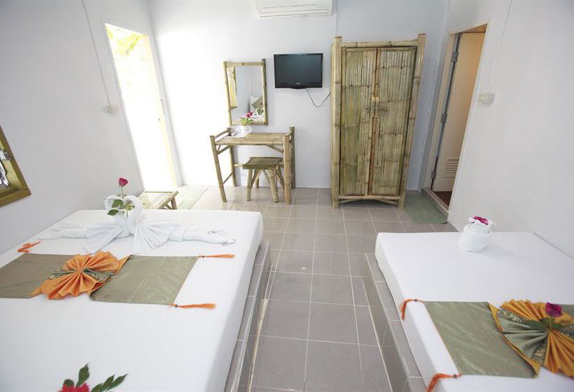 Hotel Lime N Soda Beachfront Resort 17