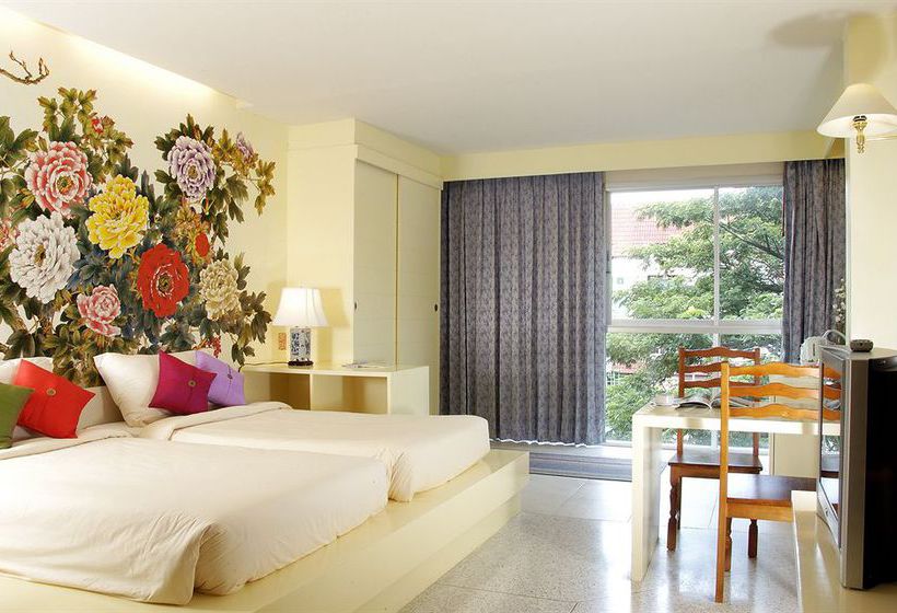 Sino House Phuket Hotel & Apartment 4