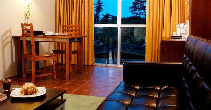 Sino House Phuket Hotel & Apartment 6