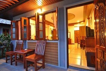Hotel Chalong Villa Resort & Spa 9