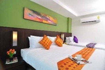 Hotel Rattana Residence 8