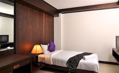 Ratana Apart Hotel @ Chalong 14