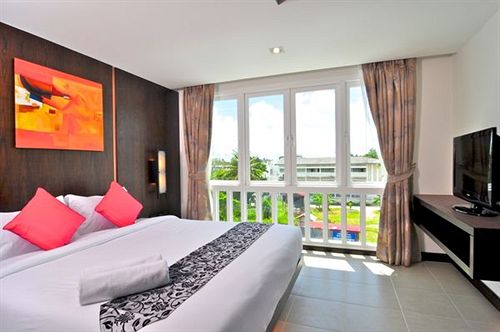 Ratana Apart Hotel @ Chalong 15