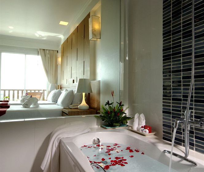 Hotel Princess Seaview Resort & Spa 13