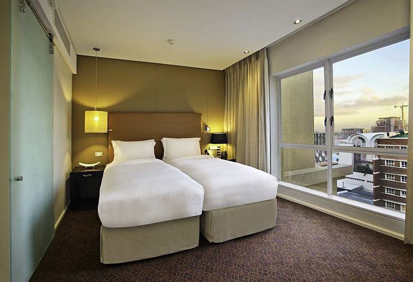 Hilton Cape Town City Centre Hotel 5