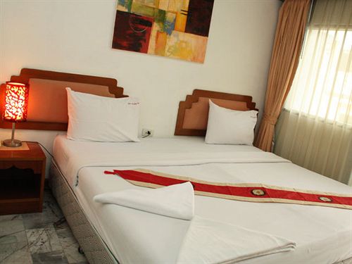 Hotel Paradise Resortel 8