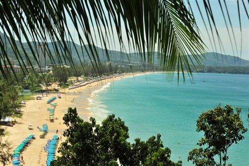 Karon Cliff Contemporary Boutique Bungalows 11