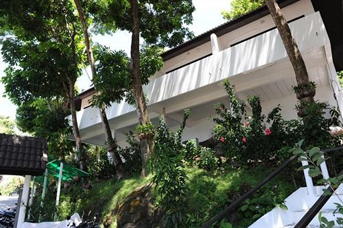 Karon Cliff Contemporary Boutique Bungalows 8