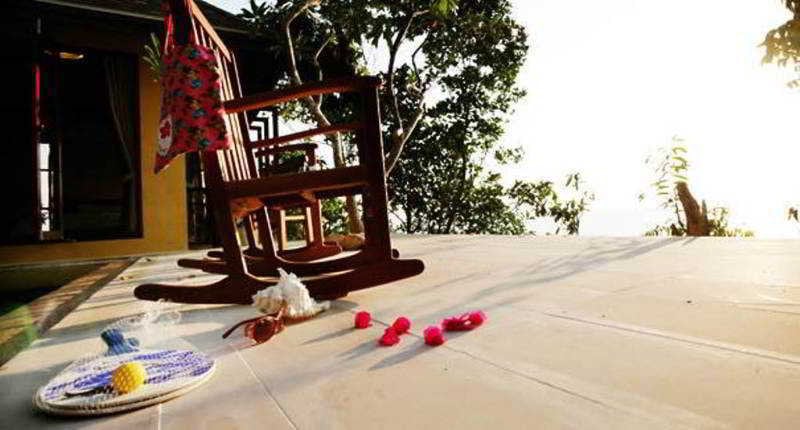 Captain Hook Resort 11