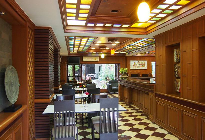 Renoir Boutique Hotel 1