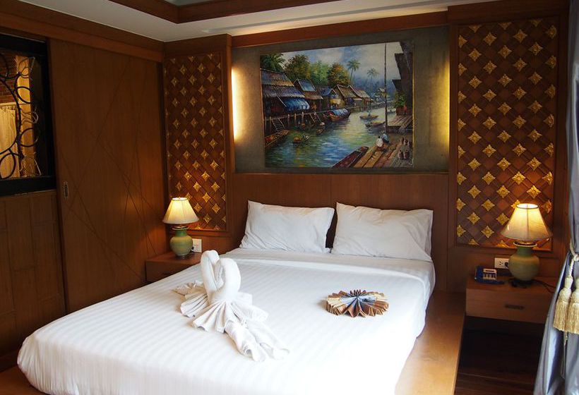 Renoir Boutique Hotel 11