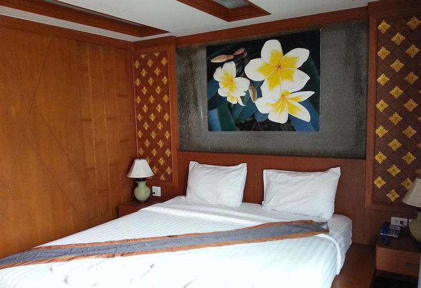 Renoir Boutique Hotel 13