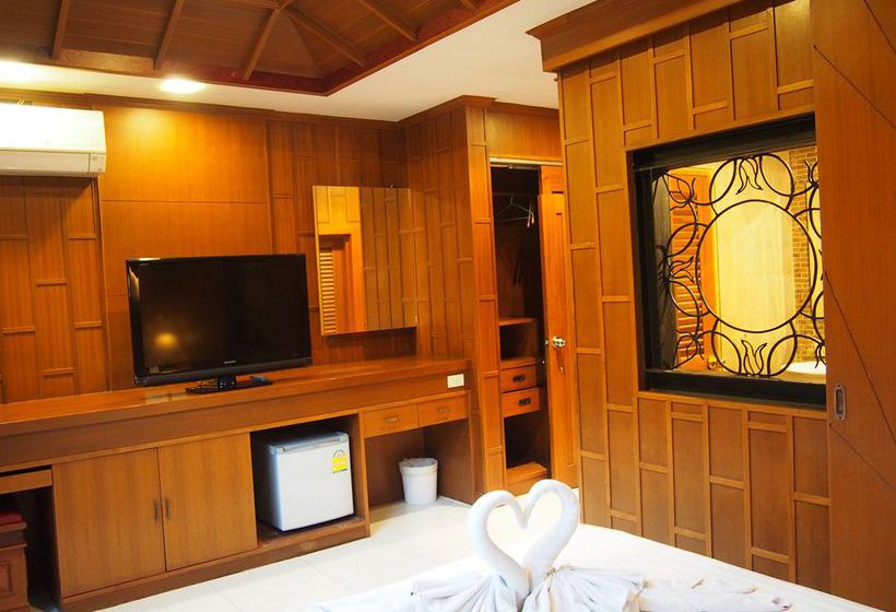 Renoir Boutique Hotel 7