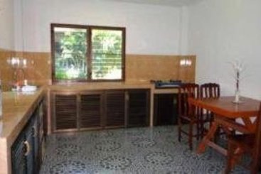 Hotel Smile House & Pool 1