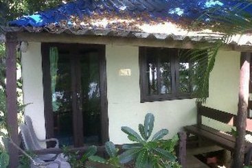 Naiharn On The Rock Resort 4