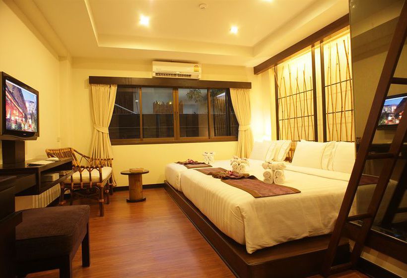 Hotel Bamboo House 12