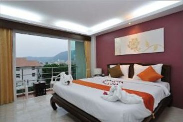 Luxur Boutique Hotel Patong 1
