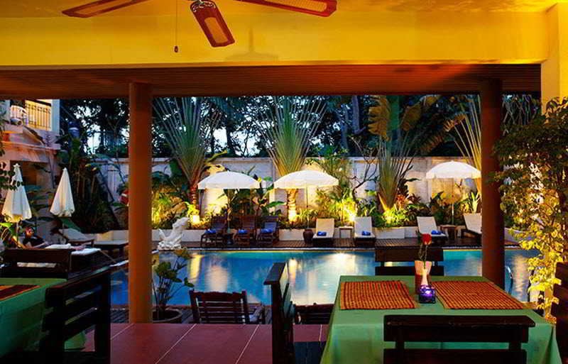 Hotel The Best House 16