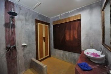 Phi Phi Arboreal Resort 1