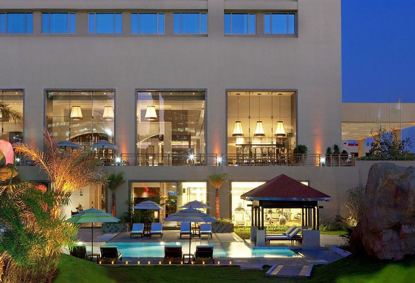 Hotel The Westin Hyderabad Mindspace 11