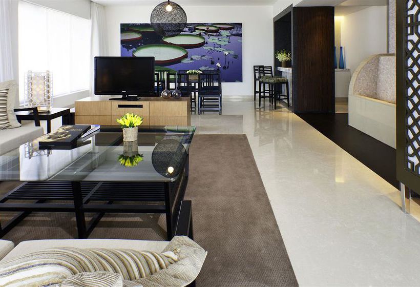 Hotel The Westin Hyderabad Mindspace 7