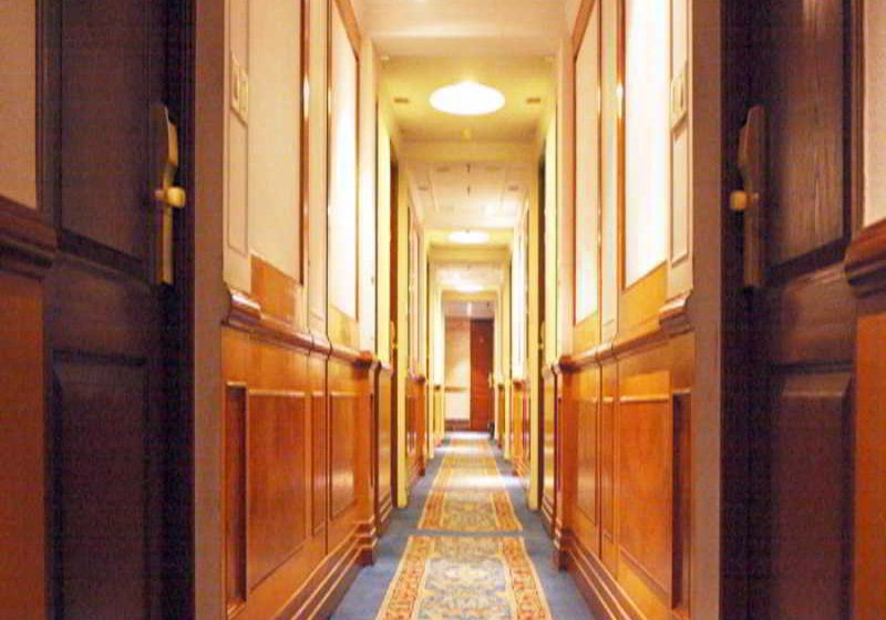 Hotel Benzz Park Tulip 3