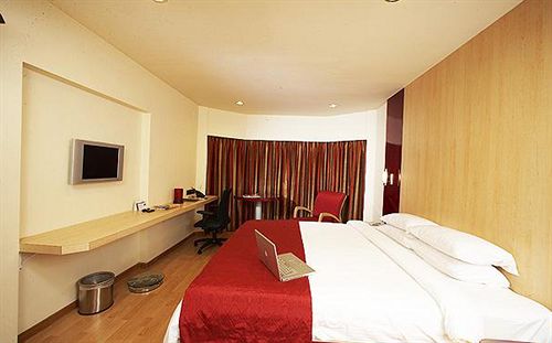 Hotel The Residency 5